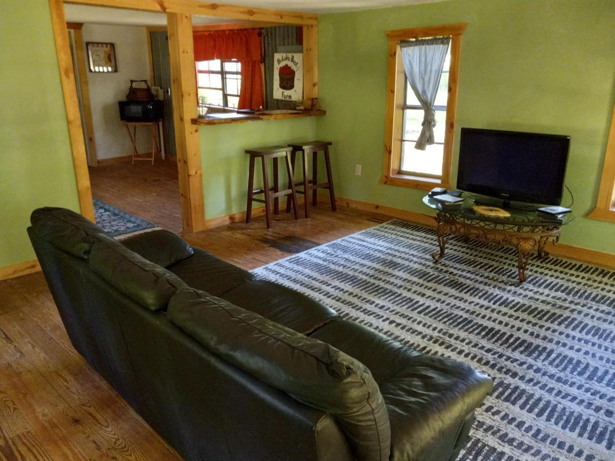 Adorable 1 Bedroom Honey House Rusk Zewnętrze zdjęcie